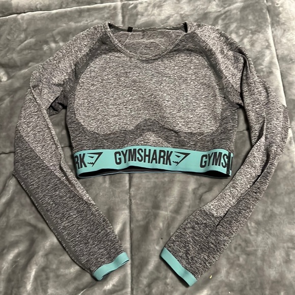 Gym Shark crop top and tights (low rise) set + a free gift - Picture 1 of 3